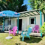 Kamp alanı Flower La Pibola Camon (Languedoc-Roussillon)