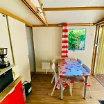 Flower La Pibola Camping Camon (Languedoc-Roussillon)