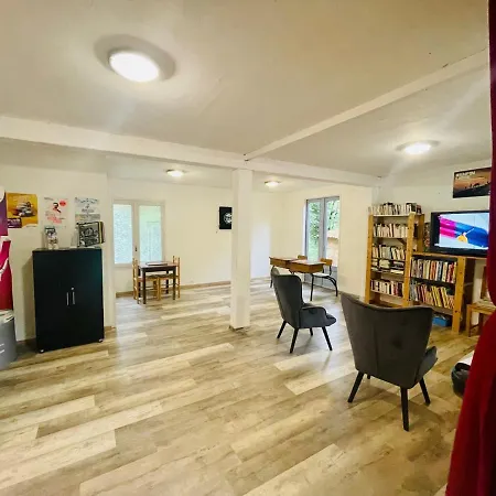 Flower La Pibola 营地 Camon (Languedoc-Roussillon)