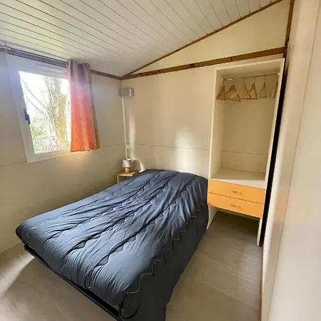 Flower La Pibola * Camon (Languedoc-Roussillon)