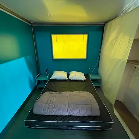 Flower La Pibola 营地 *